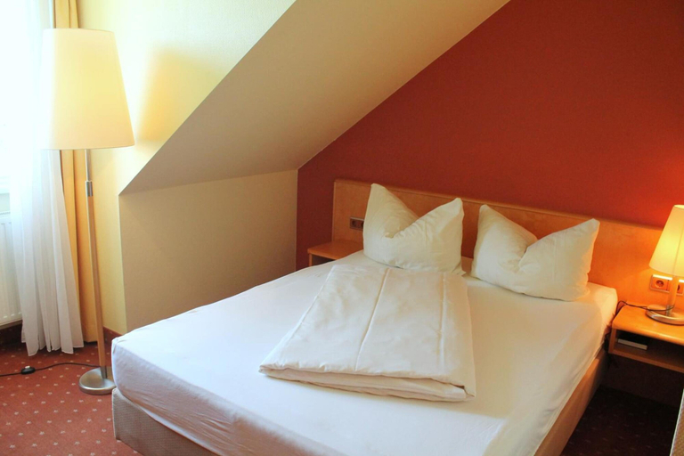 Bedroom 2, Hotel Und Restaurant Eurohof, Duisburg