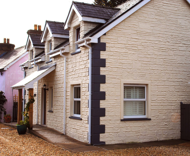 Exterior & Views 2, Highbury Garden Suite, Pembrokeshire