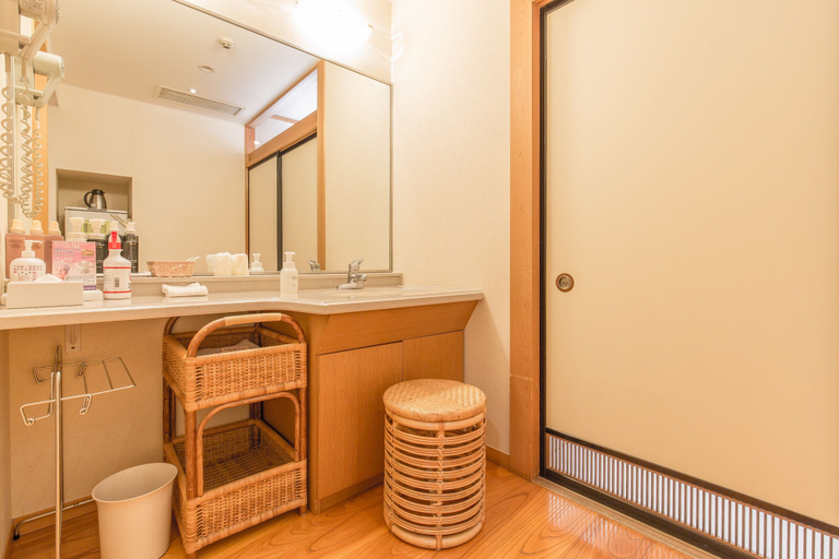 Bathroom 5, Honjin Hiranoya Kofukan, Takayama