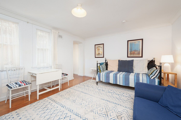Others 5, Charming Centrally Located 2 Bedroom Accommodation, Sydney