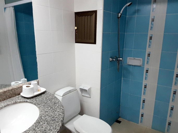 Bathroom 3, Grand Visanu Hotel, Muang Nakhon Sawan