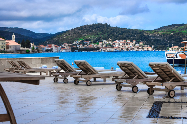 Sport & Beauty, Villa Sunset Water, Vis