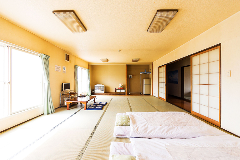 Bedroom 2, Minshuku Nihonkai, Ishikari
