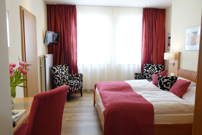 Bedroom 2, Sonne, Fulda