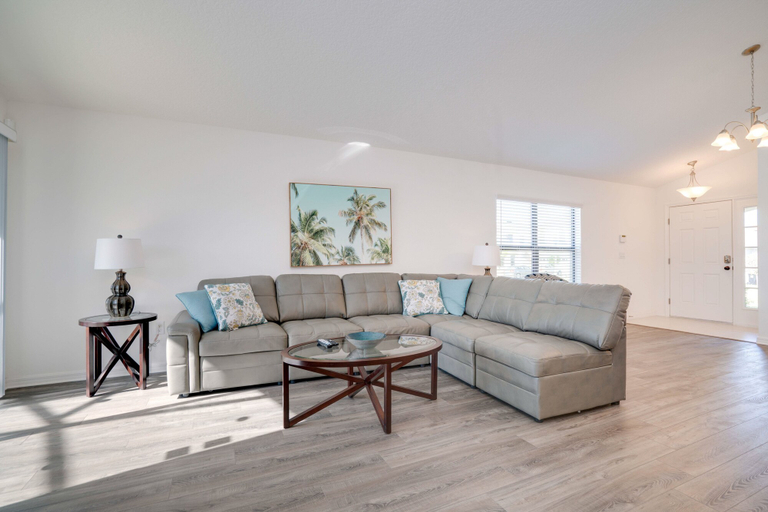 Others 4, 2360victoria, Polk