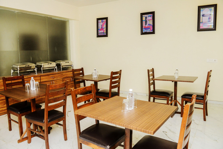 Food & Drinks 5, Hotel Elite Continental - Airport Road Andheri, Mumbai Suburban
