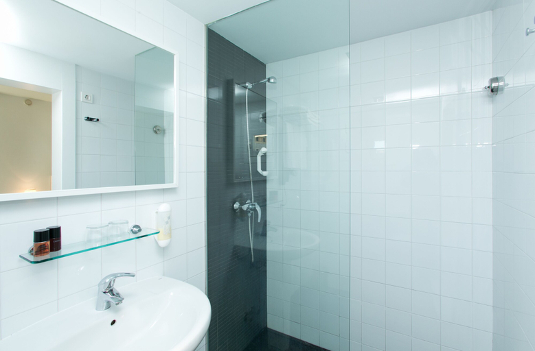 Bathroom 4, Zhero Hotel Mallorca, Baleares