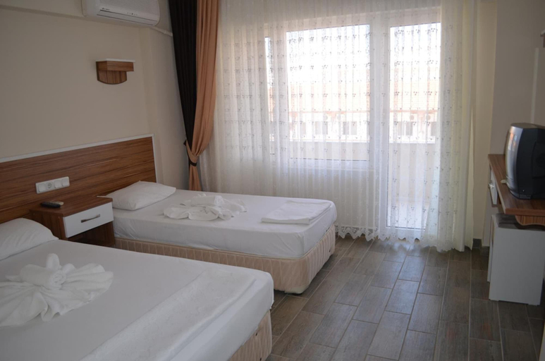 Bedroom 4, Seda Hotel, Ayvalık