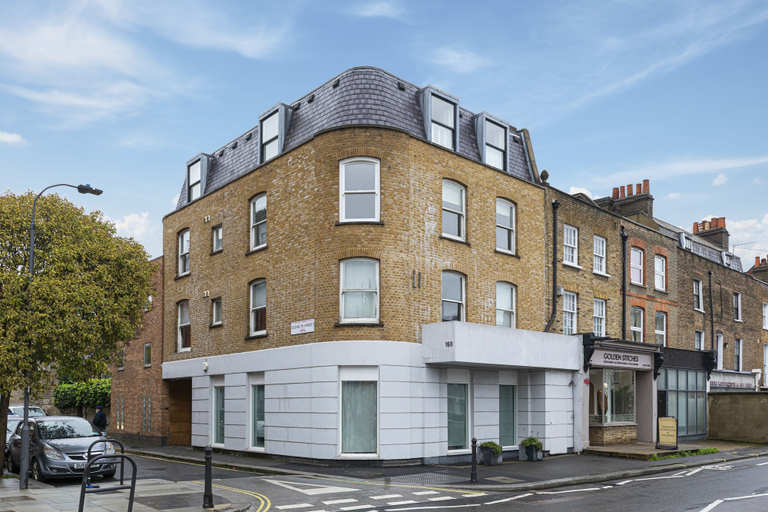 Exterior & Views 2, JOIVY Artsy Studio Flat in Fulham near River Thames, London