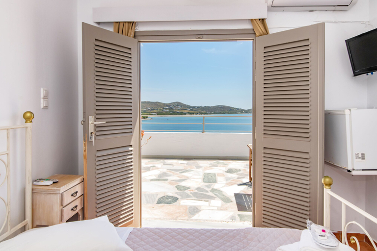 Bedroom 2, Agali Bay, South Aegean