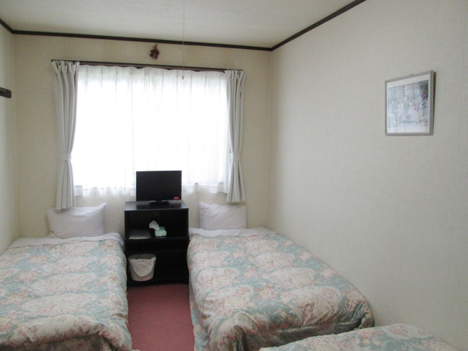 Bedroom 4, Pension Rapan, Katashina