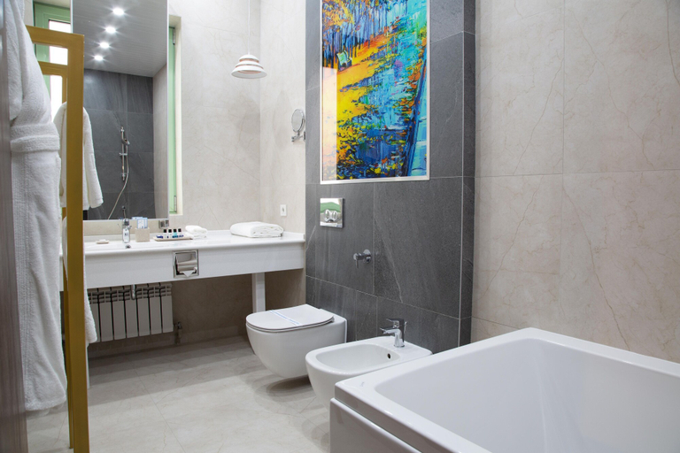 Bathroom 4, Kazzhol Park Hotel, Almaty