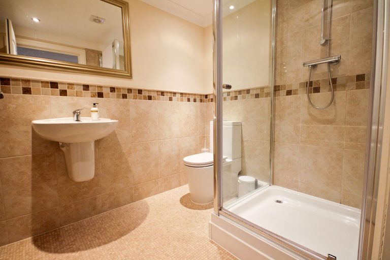 Bathroom 3, The Nag's Head Inn, Pembrokeshire