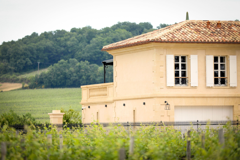 Exterior & Views, Petit Monlot, Gironde