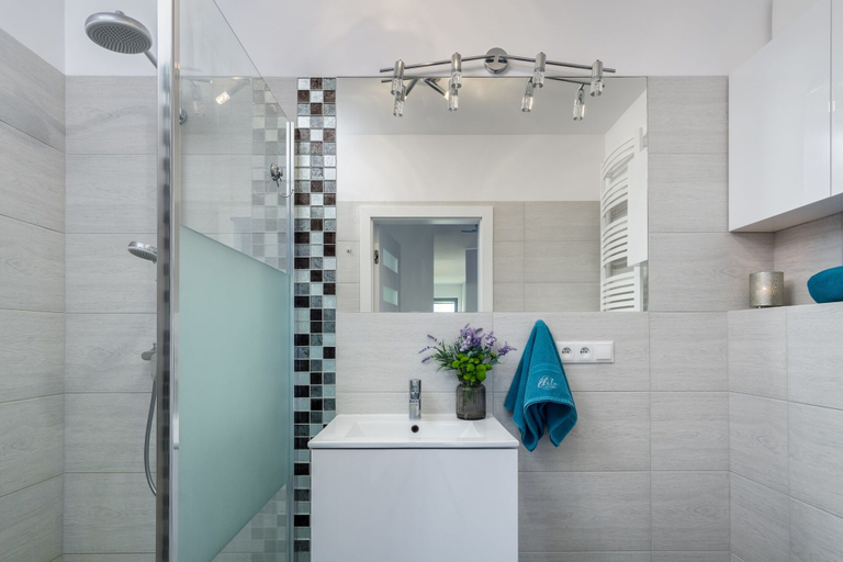 Bathroom 4, Elite Apartments By the Sea, Gdańsk City
