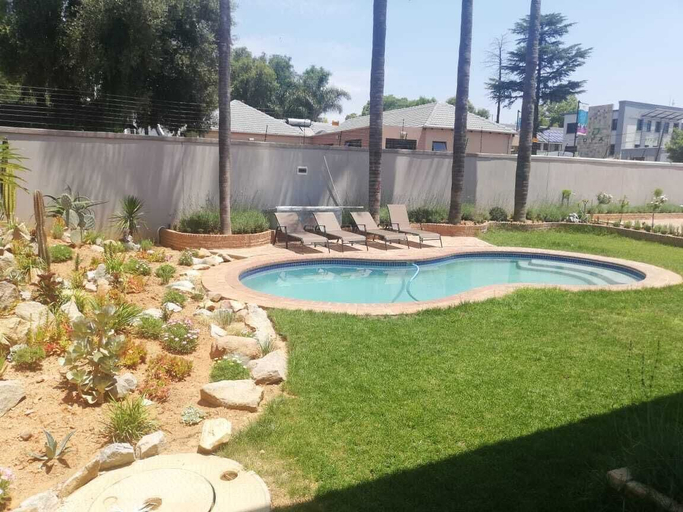 Sport & Beauty 5, Azinnia Rivonia Guest House, City of Johannesburg