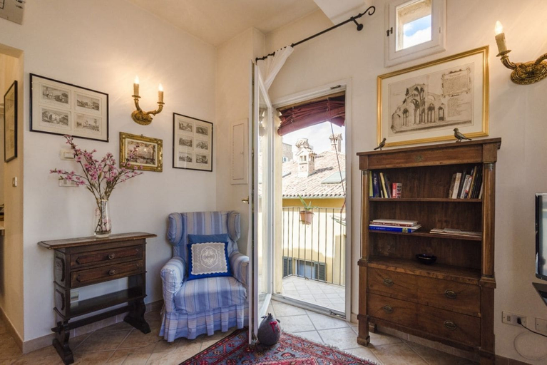 Interior 2, Lupari Apartment, Bologna