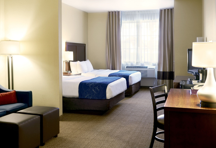 Bedroom 3, Comfort Suites Lake Geneva East, Walworth