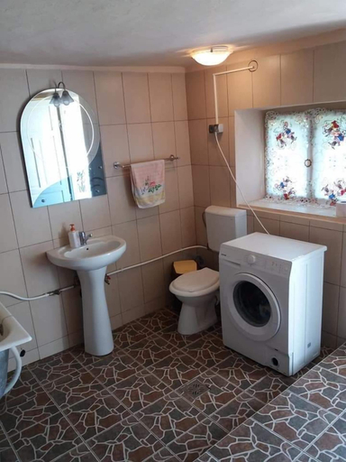 Bathroom, Sejour Farm Casa Mountain Sanctuary, Rosia Montana
