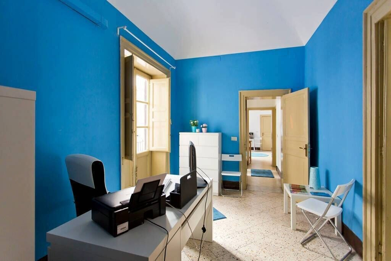 Others 5, Sunshine Hostel, Palermo
