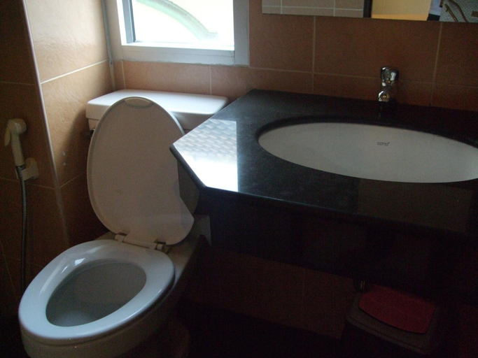 Bathroom 4, Baan Kittima, Pattaya