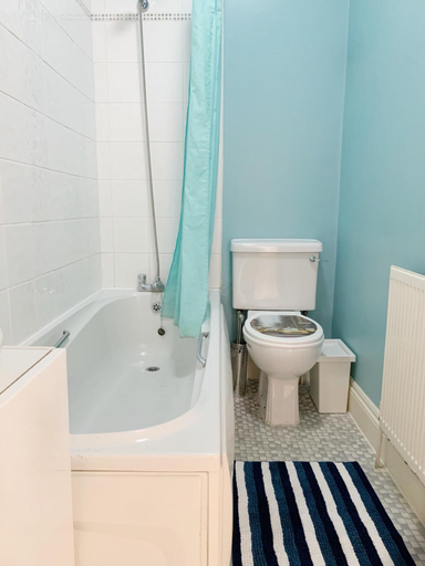 Bathroom 3, 20 Forest Drive West Apartments, London