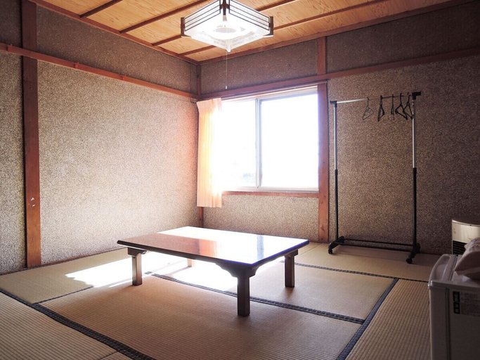 Others 3, Shintaku Sanso, Minamimak