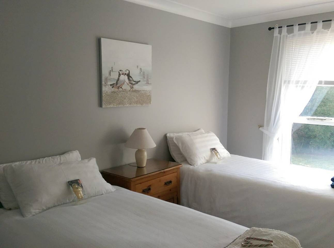 Bedroom 2, Lakeview Cottage, Devon
