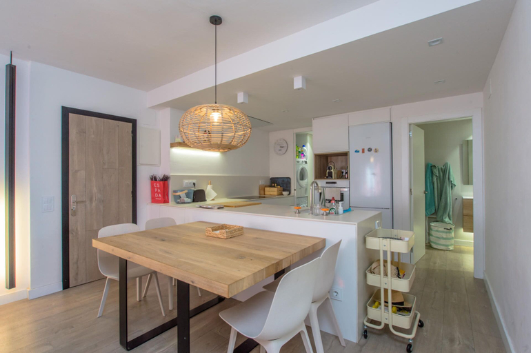 Others 5, Bh-3 Calella DE Palafrugell 4-6 Pax, Girona