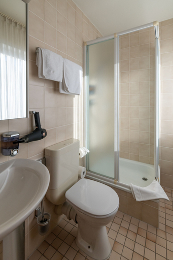 Bathroom 5, Garni-Hotel Bonnem-Inn, Rhein-Sieg-Kreis