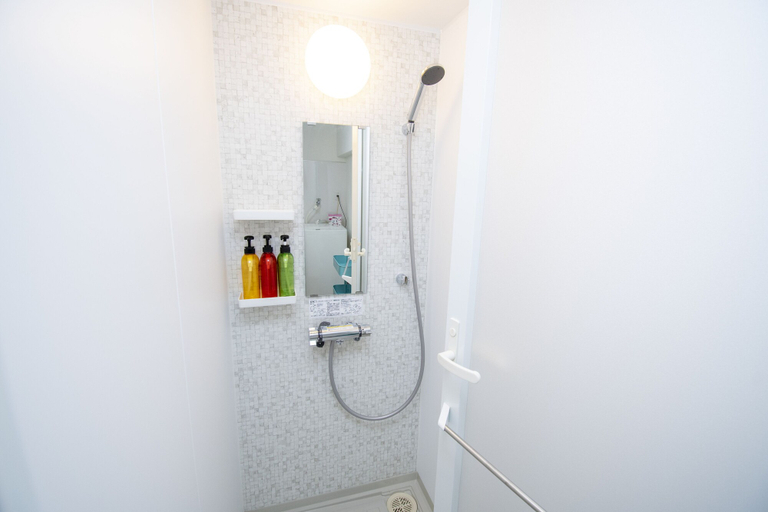 Bathroom 3, Grande Shagi GS306, Osaka