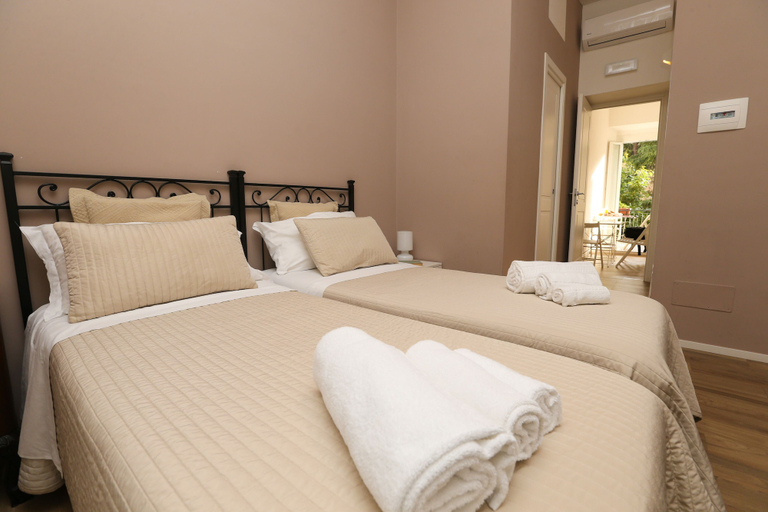 Bedroom 4, Vatican Garden Rooms, Roma