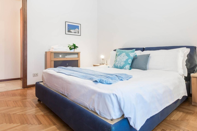 Bedroom 3, JOIVY Como Borgo Vico Apartment with Terrace, Como