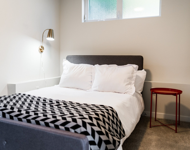 Bedroom 3, Sky Mark Lux 2 - Seattle's Best Modern 3BD HomeTel, Seattle