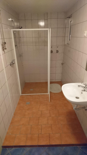 Bathroom 3, Gästehaus Baden Baden, Baden-Baden