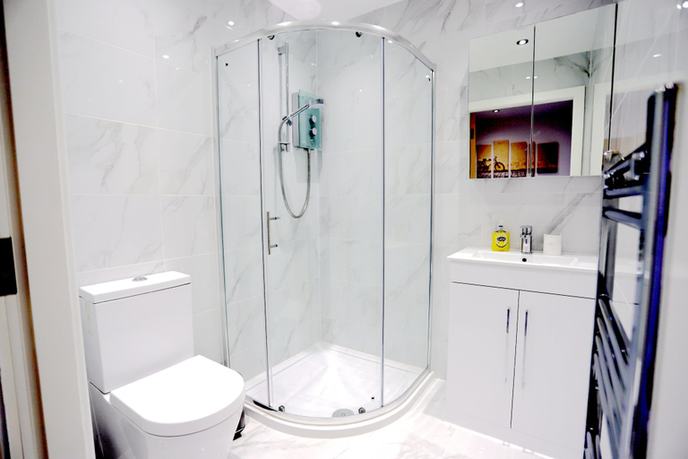 Bathroom, NEC Airport Interchange Apartments, Birmingham