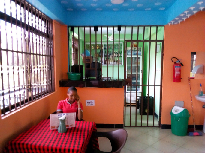 Others 5, Nick Hotel, Kinondoni