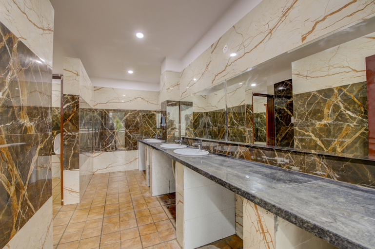 Bathroom 3, Hotel Royal Suites, Kolar