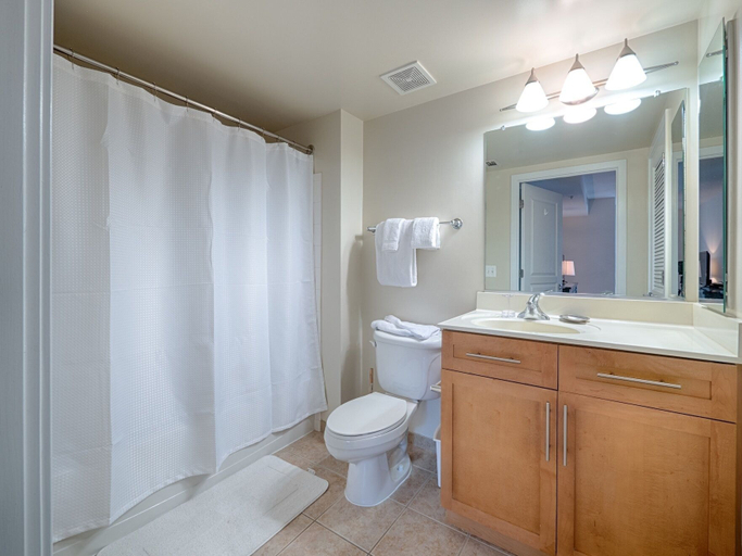 Bathroom 3, National at Metropolitan Park, Arlington