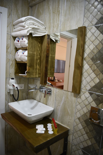 Bathroom 5, Quantum Hotel, Merkez