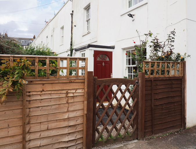 Exterior & Views, New Street, Kent