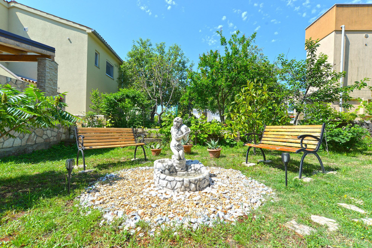 Others 5, Apartment 1817, Fažana