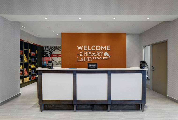 Public Area 2, Hampton Inn & Suites by Hilton Belleville, Hastings