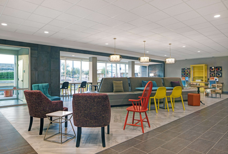 Food & Drinks 5, Home2 Suites by Hilton Yuma Pivot Point, Yuma