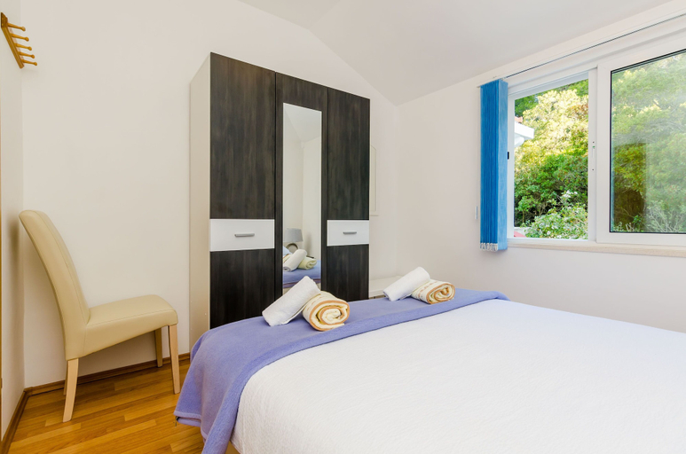 Bedroom 2, Apartments Lorena Mljet, Mljet