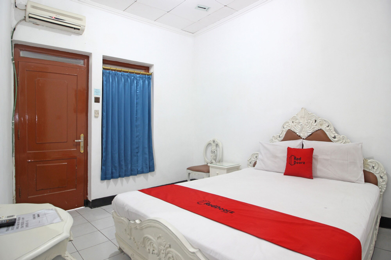 Bedroom 28