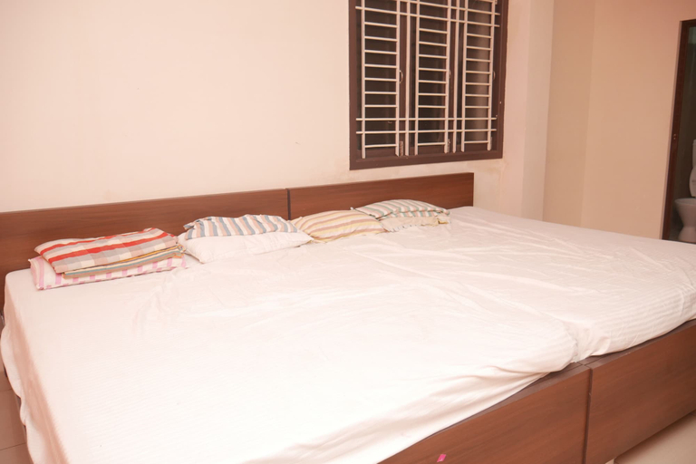 Bedroom 5, Kubera Service Apartments, Tiruchirappalli
