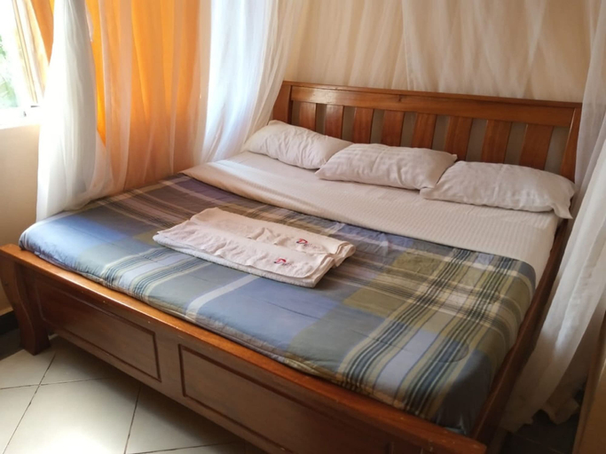 Bedroom 3, Dillions Highway Motel, Thika Town