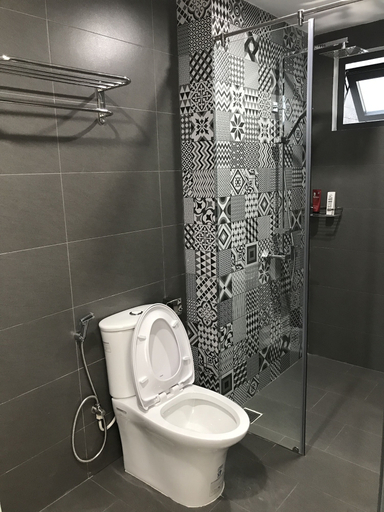 Bathroom 3, Han Apartment, Da Nang