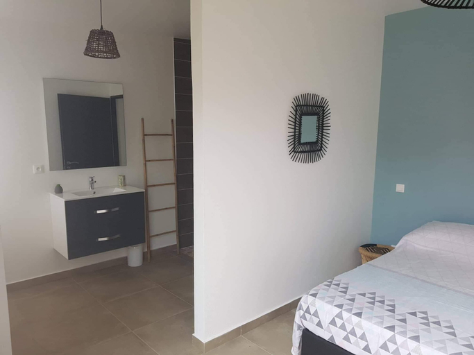 Bedroom 3, La Kazanou, Saint-Joseph